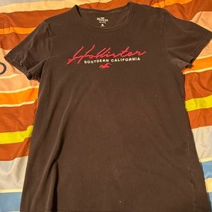Hollister 🦢 T-Shirt